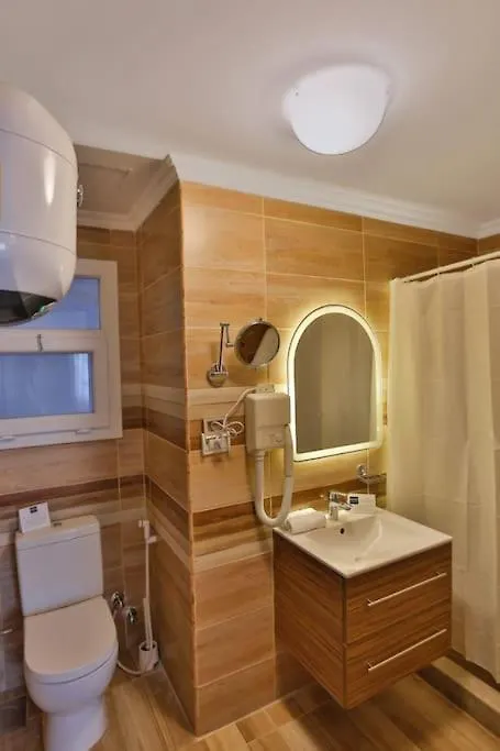 Parkside Boutique 3 Bbr Serviced Apartment - Ocean Blue - Near Airport-1